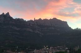 Posta de sol a Montserrat. Aura, Institut Castellet (Sant Vicenç de Castellet)