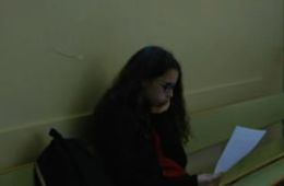 Primeres seqüències, QUÈ FARÉ? de Laia Poblet, Laia Saez, Brittany Mollo, Juan Joel Rojas, Soukayna Laghrisi i Nohaila Hamzaoui